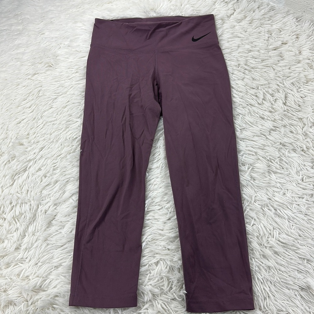 Nike Crop Yoga Leggings